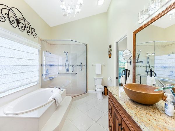 Naples Home 1019871