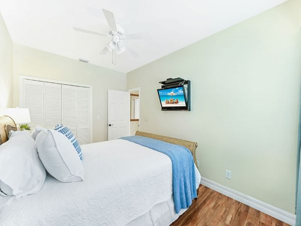 Naples Home 1019871