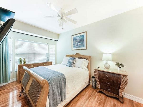 Naples Home 1019871