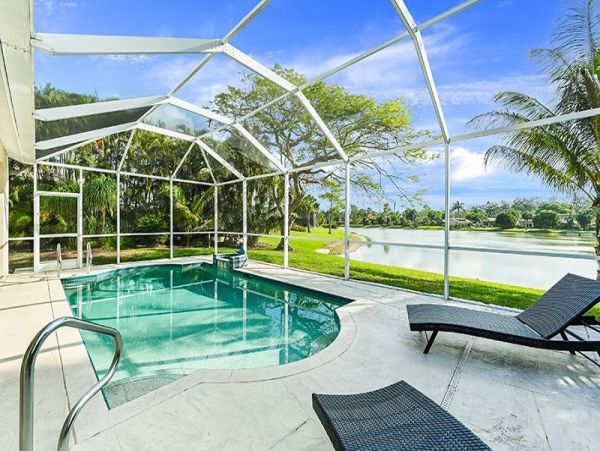 Naples Home 1019871