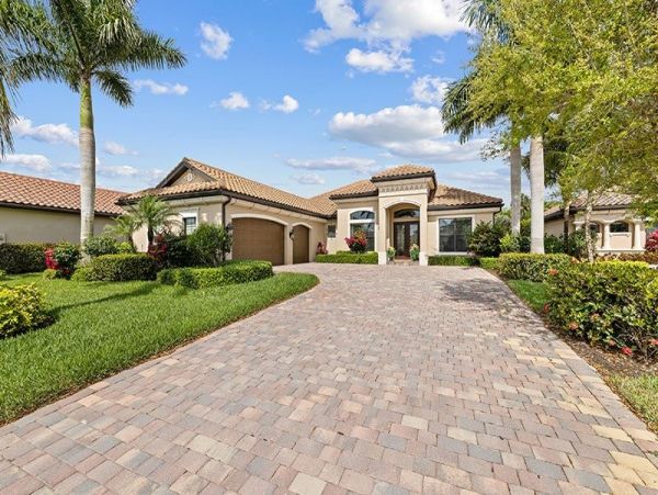 Naples Home 1019872