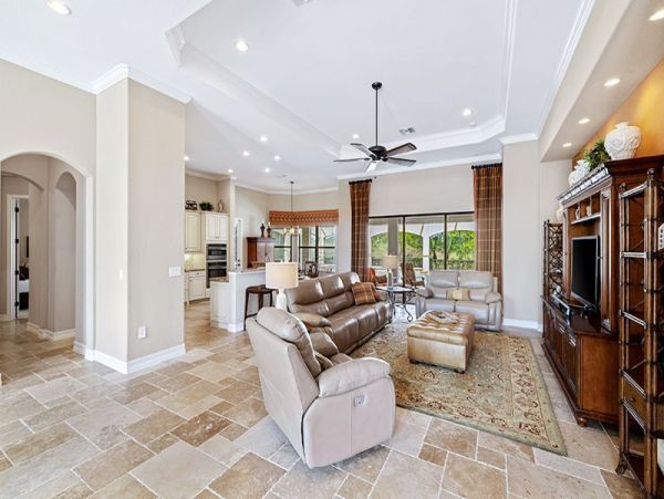 Naples Home 1019872
