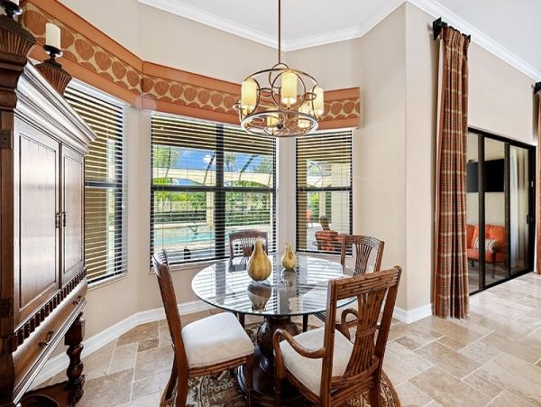 Naples Home 1019872