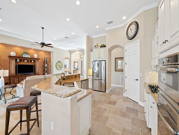 Naples Home 1019872