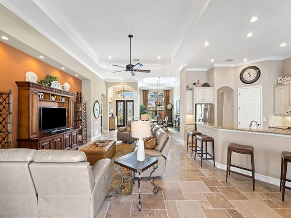 Naples Home 1019872
