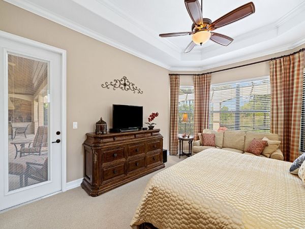 Naples Home 1019872