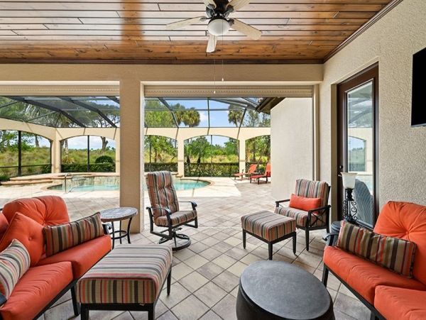 Naples Home 1019872