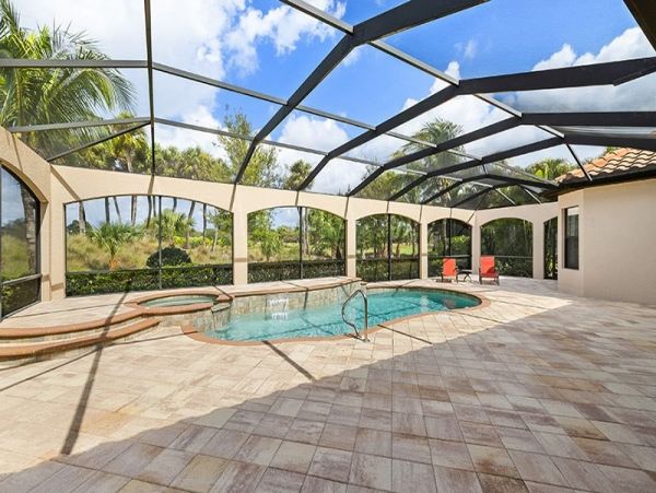 Naples Home 1019872