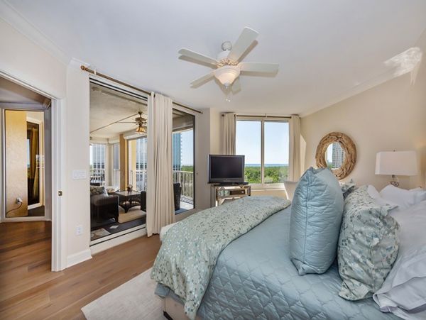 Naples Condo 1019873