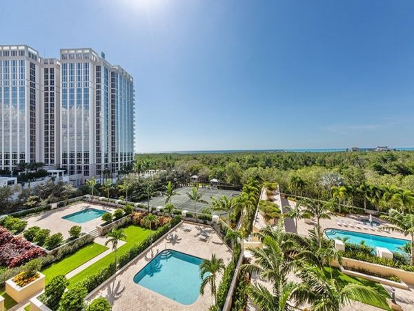 Naples Condo 1019873