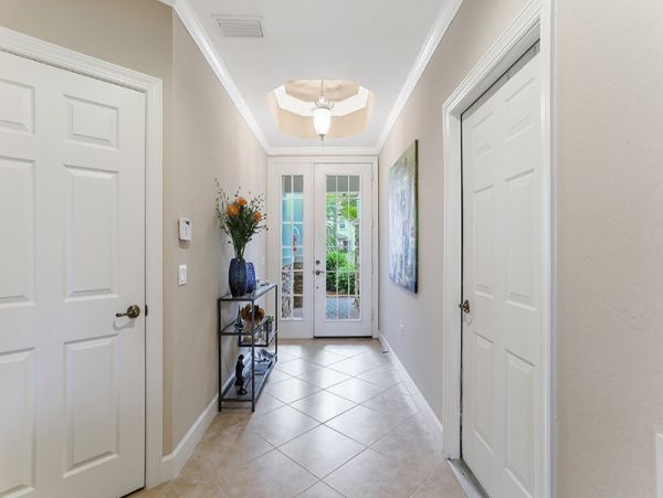 Naples Condo 1019874