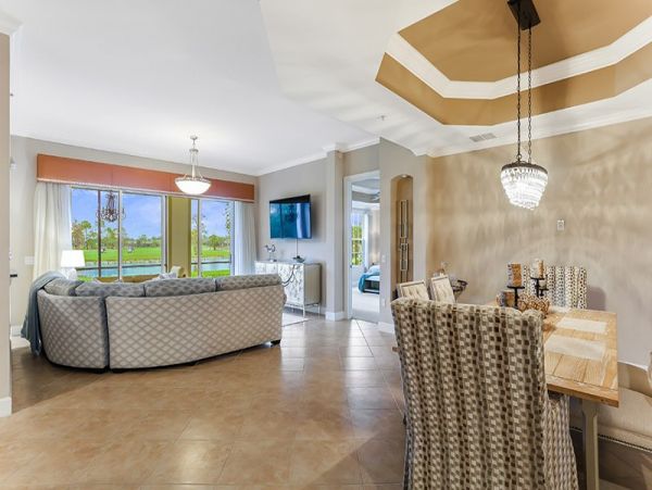 Naples Condo 1019874