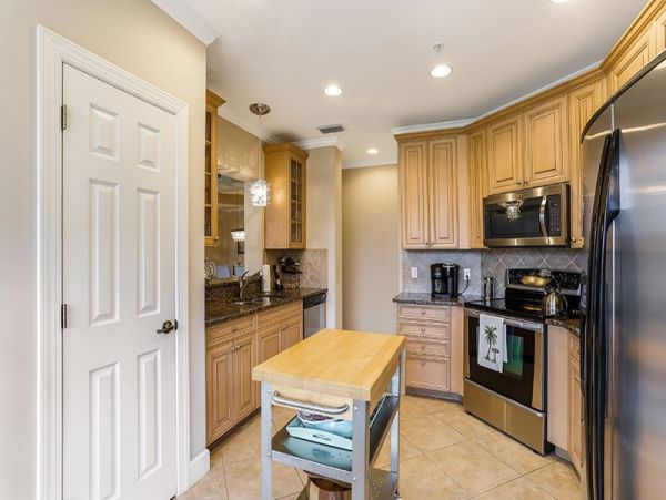 Naples Condo 1019874