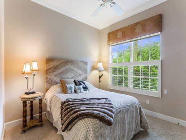 Naples Condo 1019874