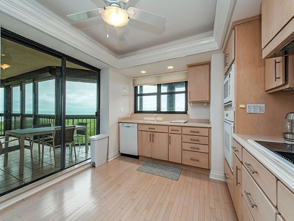 Naples Condo 1019876