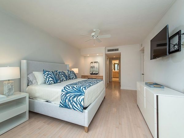 Naples Condo 1019876