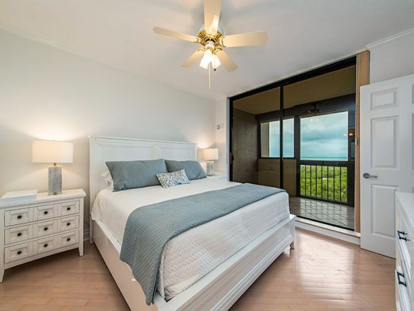 Naples Condo 1019876