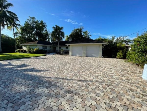 Naples Home 1019877