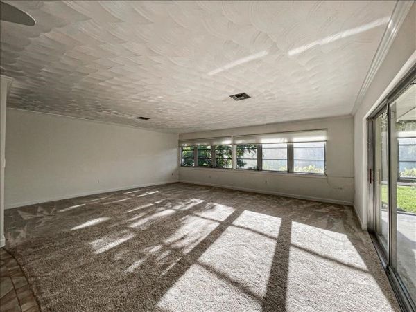 Naples Home 1019877