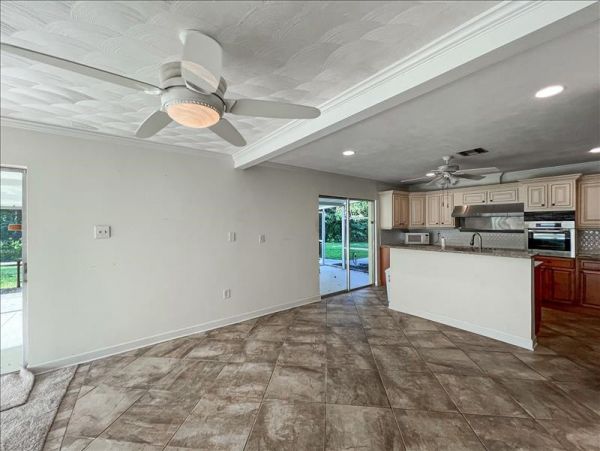 Naples Home 1019877