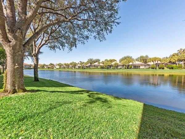 Naples Condo 1019878