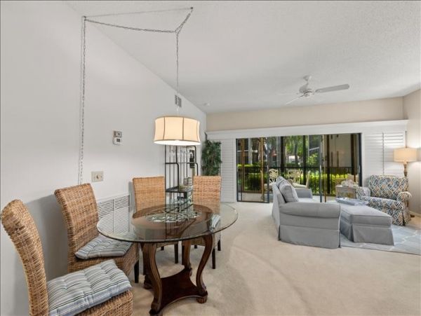 Naples Condo 1019879