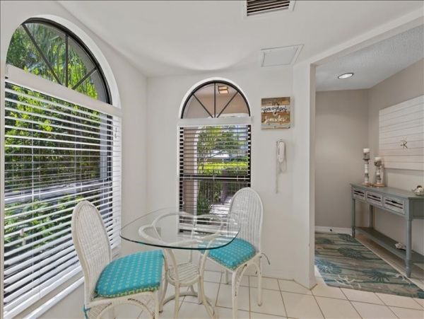 Naples Condo 1019879