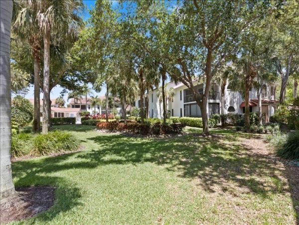 Naples Condo 1019879