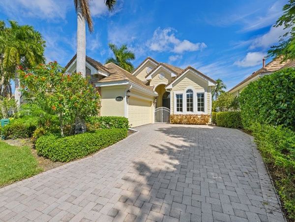 Naples Home 1019880