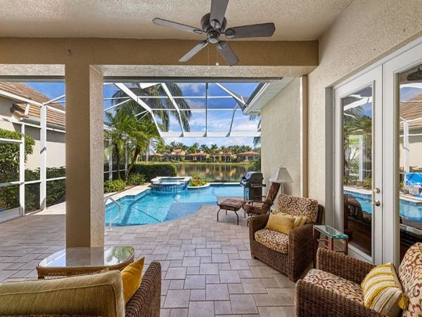 Naples Home 1019880