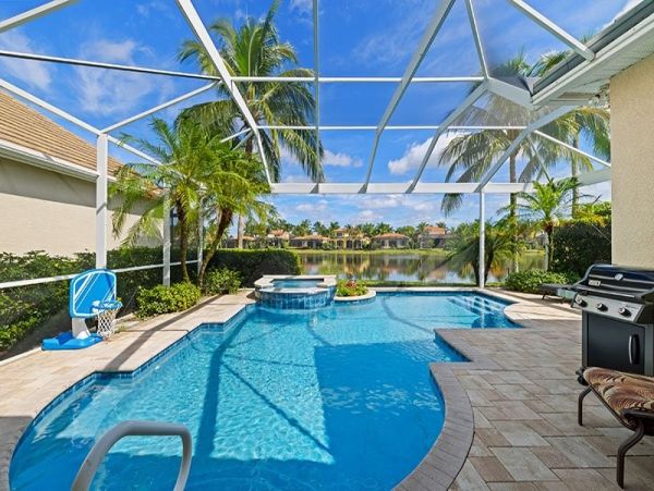 Naples Home 1019880