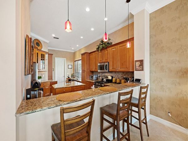 Naples Home 1019880