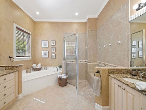 Naples Home 1019880