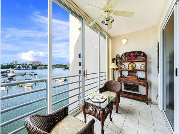 Naples Condo 1019881