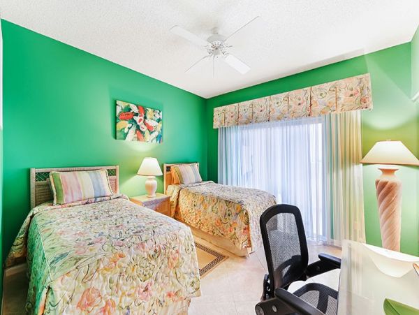 Naples Condo 1019881