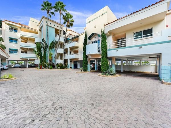 Naples Condo 1019881