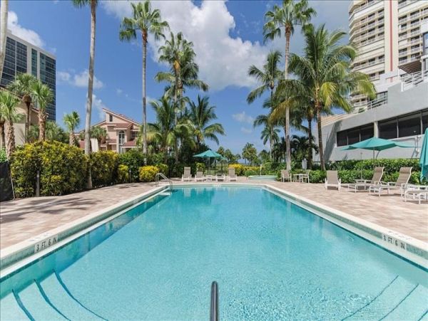 Naples Condo 1019883
