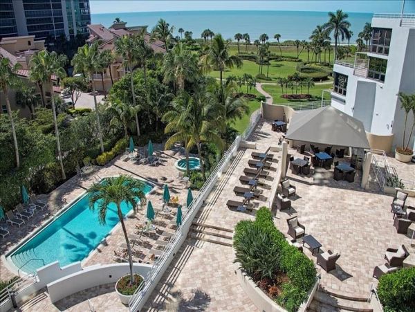 Naples Condo 1019883