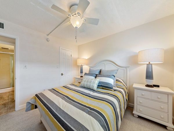 Naples Condo 1019884