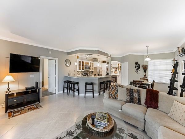 Naples Condo 1019889