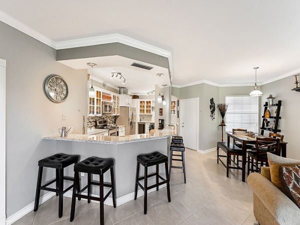 Naples Condo 1019889