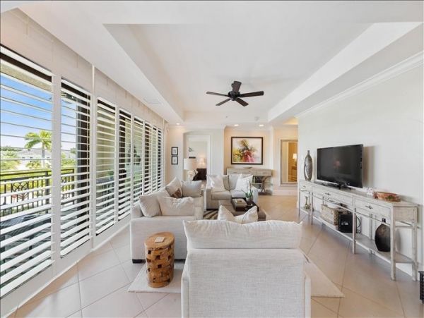 Naples Condo 1019891