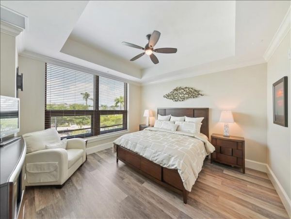 Naples Condo 1019891