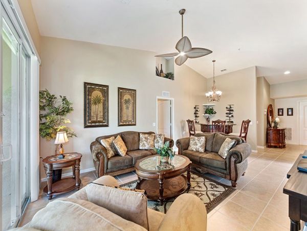 Naples Condo 1019893