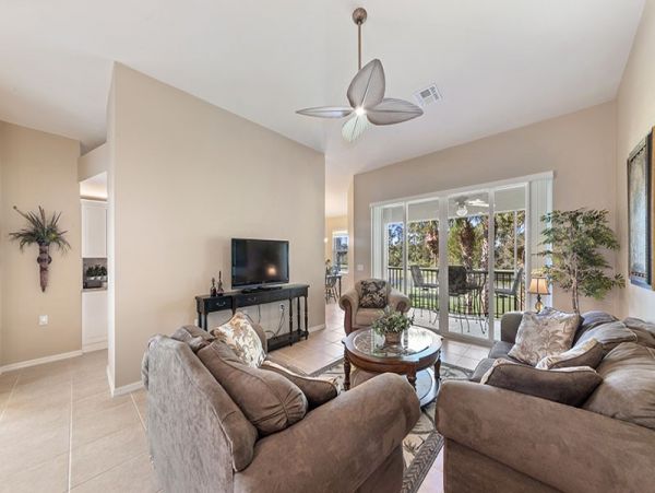 Naples Condo 1019893