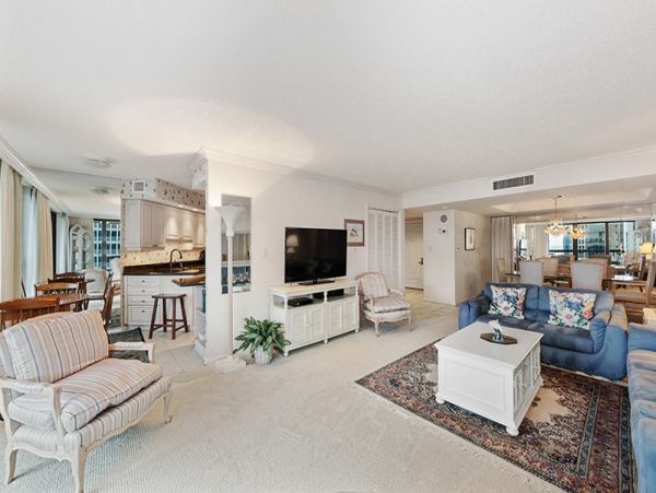 Naples Condo 1019894