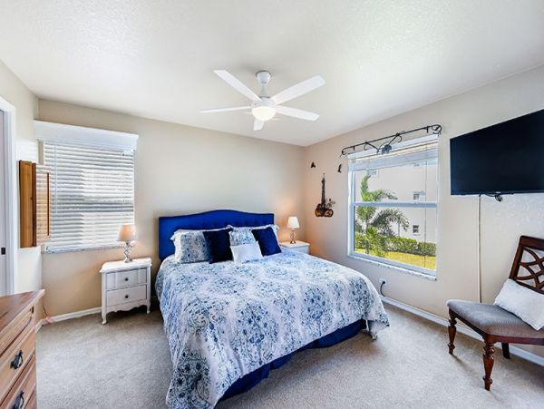 Naples Condo 1019896
