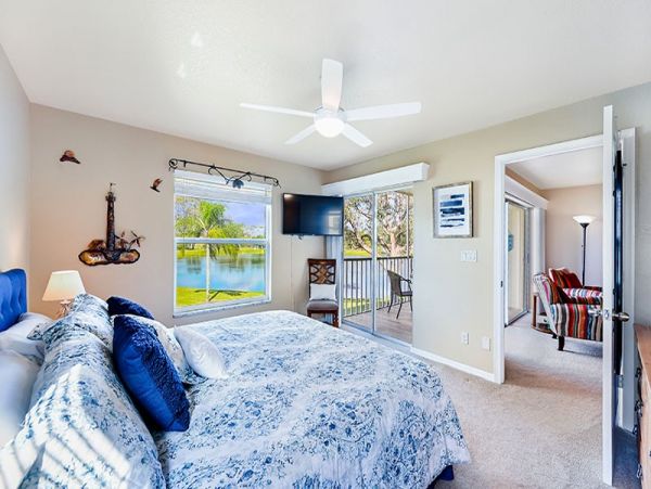 Naples Condo 1019896