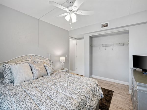 Naples Condo 1019898