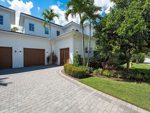 Upscale Three Bedroom Vacation Villa Gourmet Perfect Home Away from Home